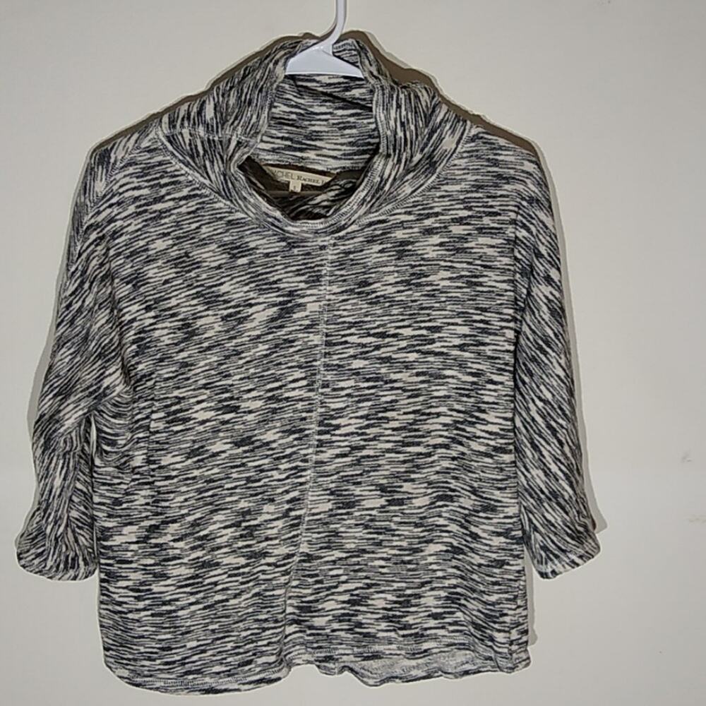 Rachel Roy Women's Cowl Neck 3/4 sleeve top. Loungewear. Size small, Casual